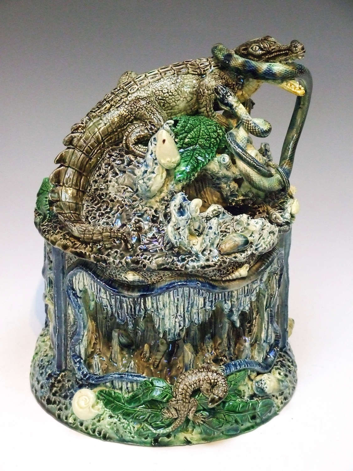 An outstanding large Palissy crocodile motif covered jar