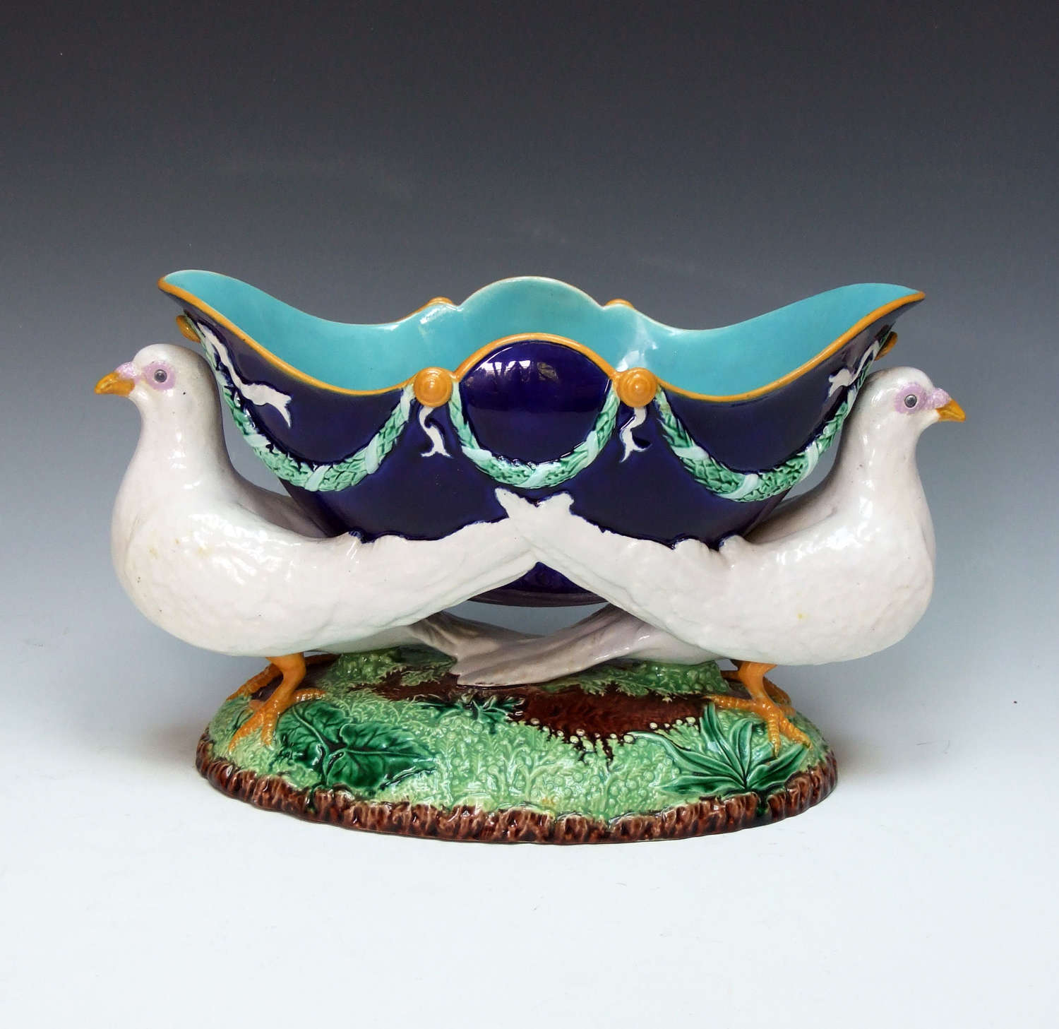 A beautiful George Jones majolica 'turtle dove' motif bowl.